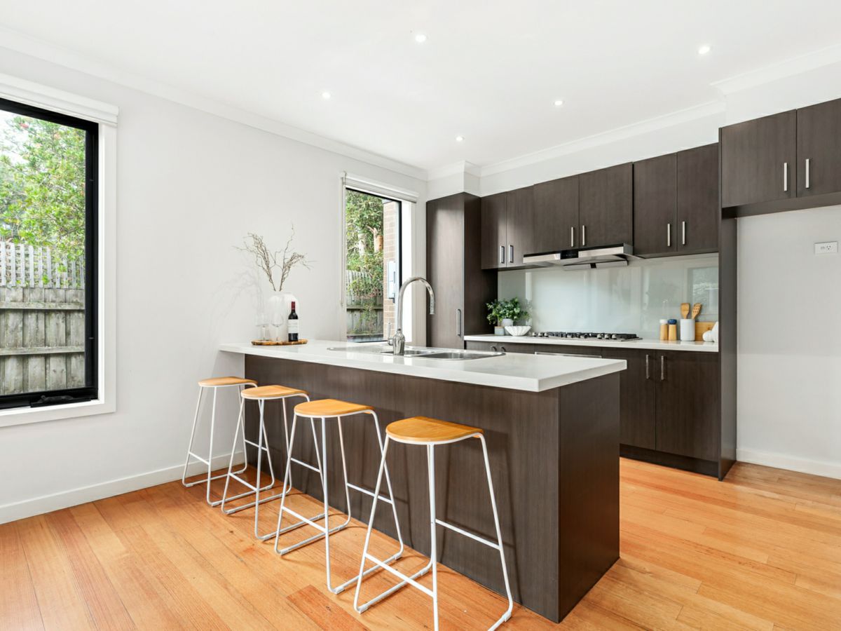 2/28 Koonawarra Street, Clayton - image 3