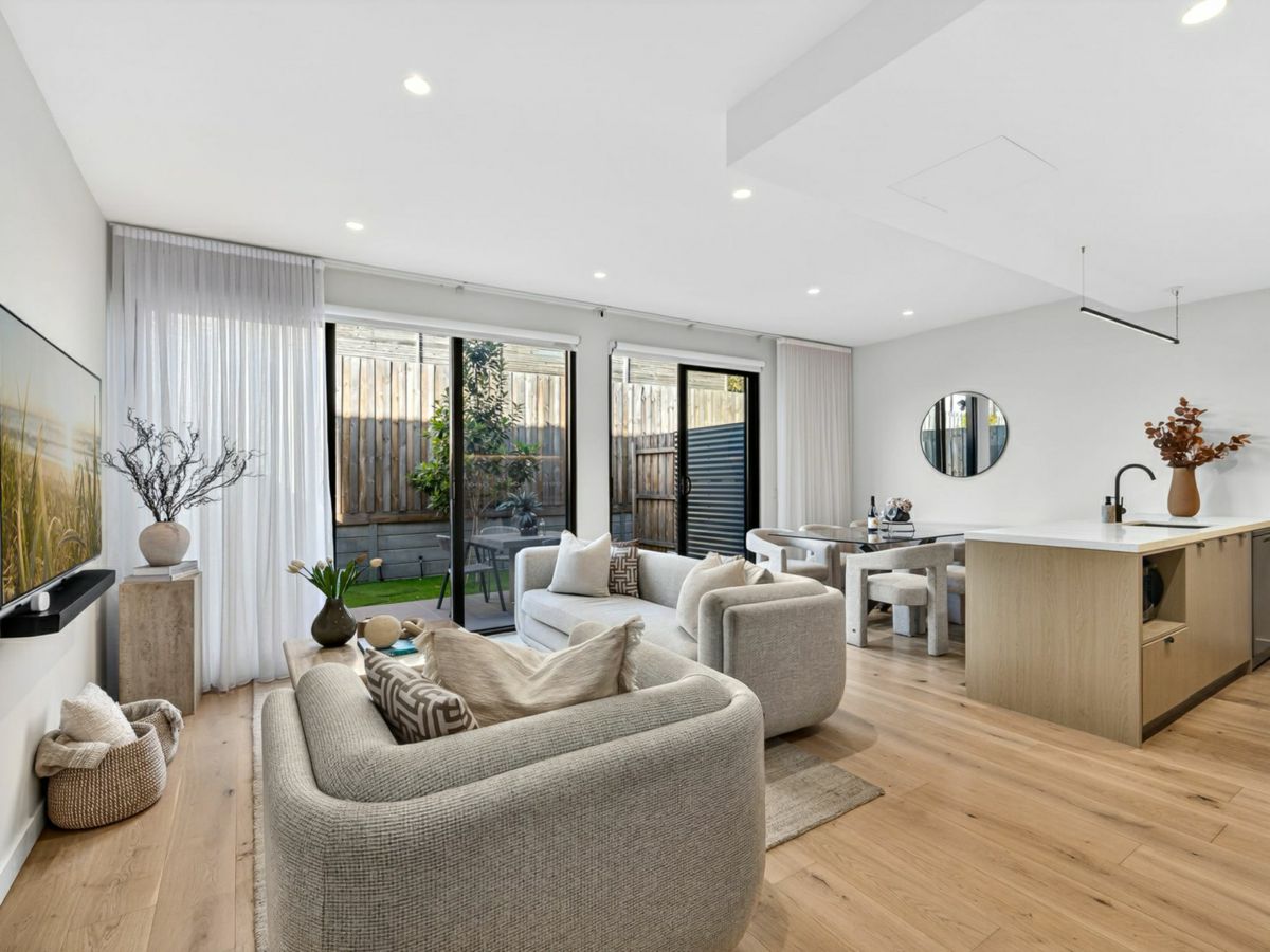66 Amara Circuit, Oakleigh South - image 1