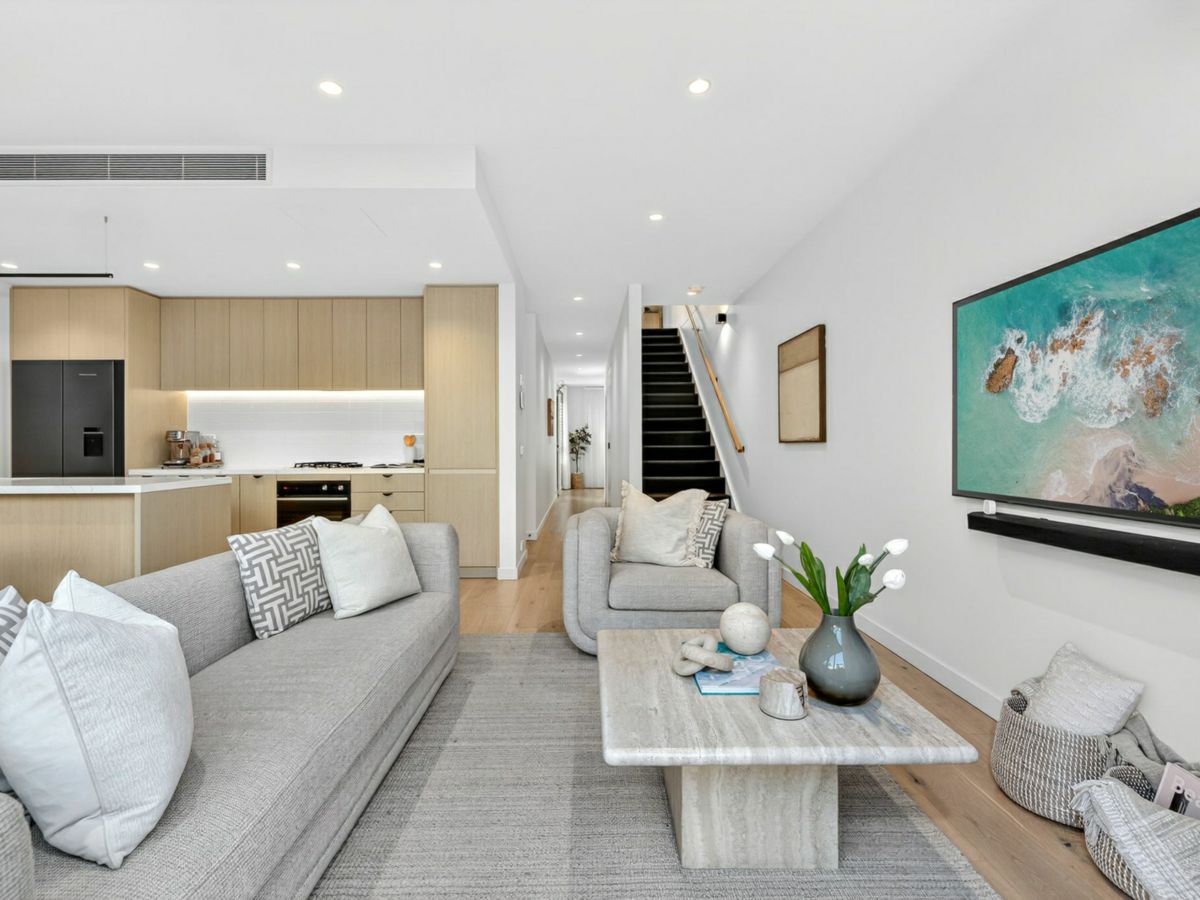 66 Amara Circuit, Oakleigh South - image 2