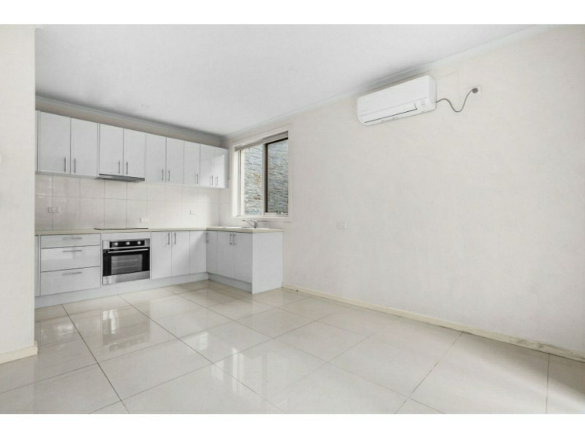 4/61 Kanooka Grove, Clayton - image 2