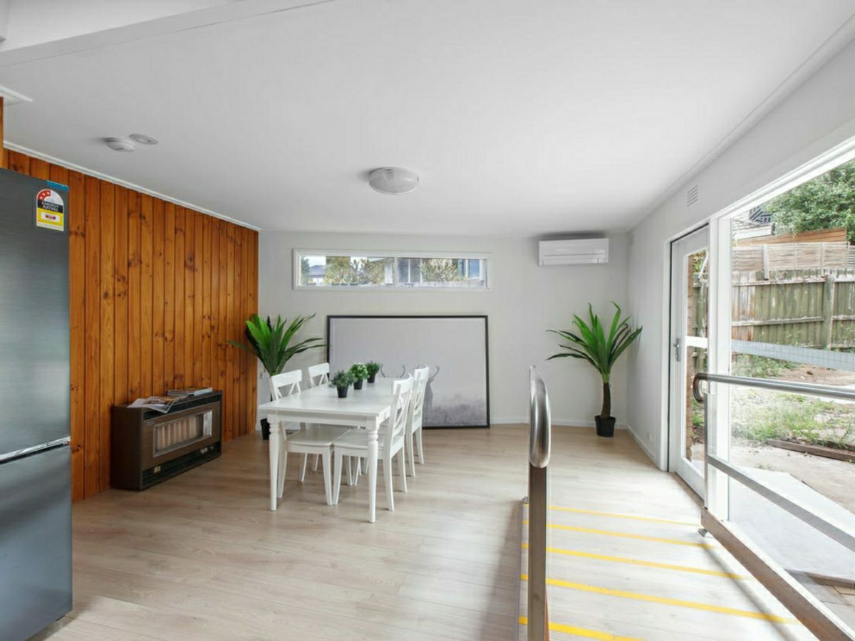 1/5 Saniky Street, Notting Hill - image 3