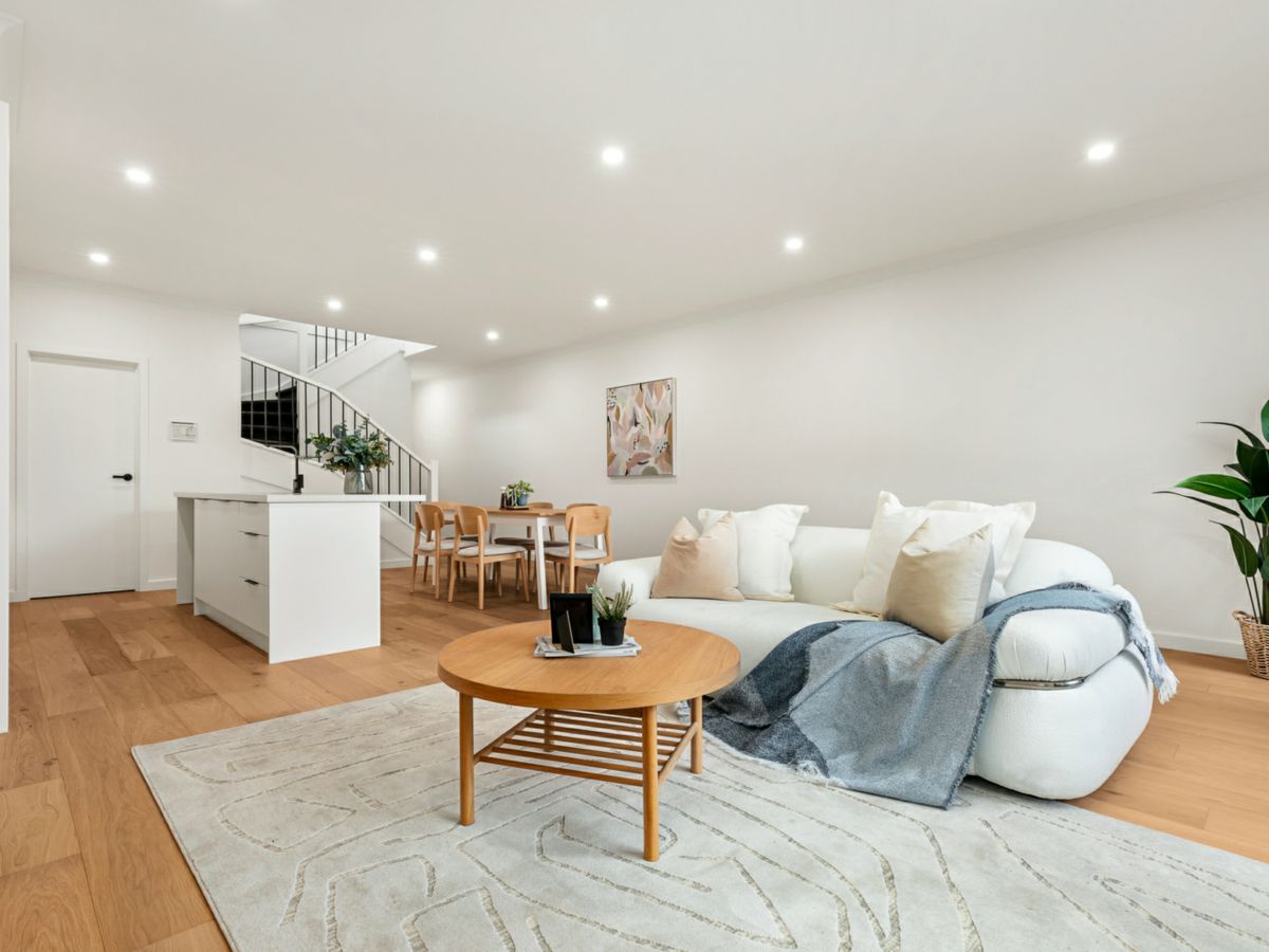 2/1419 Centre Road, Clayton - image 2