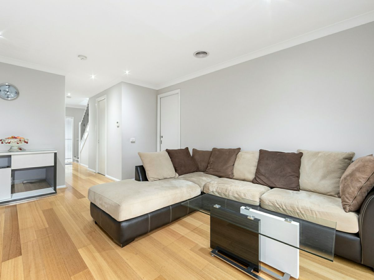 4/78 Macrina Street, Oakleigh East - image 2