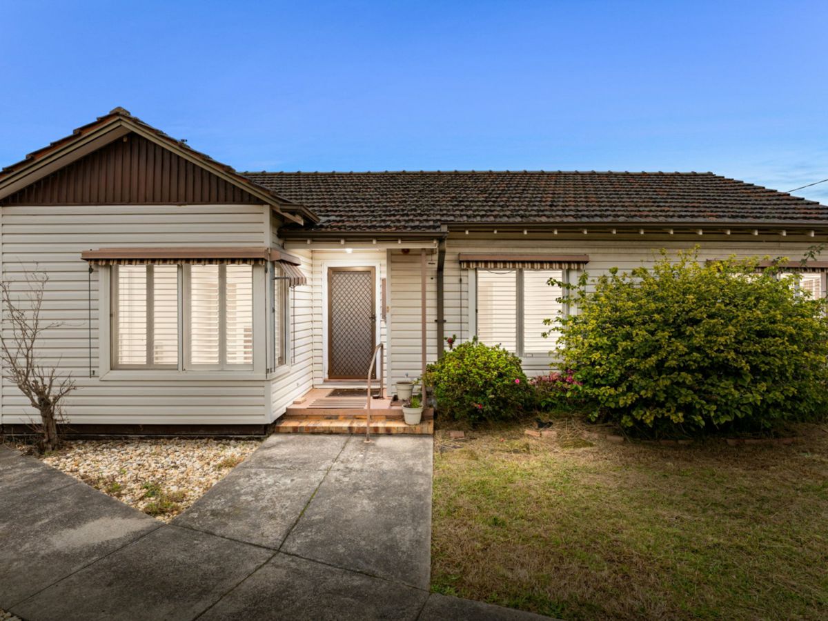 16 Kionga Street, Clayton - image 2
