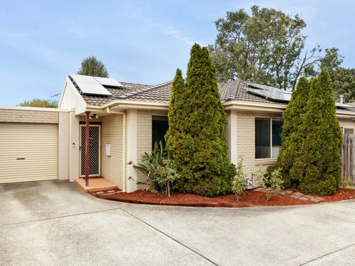 2/4 Murdo Road, Clayton - image 1