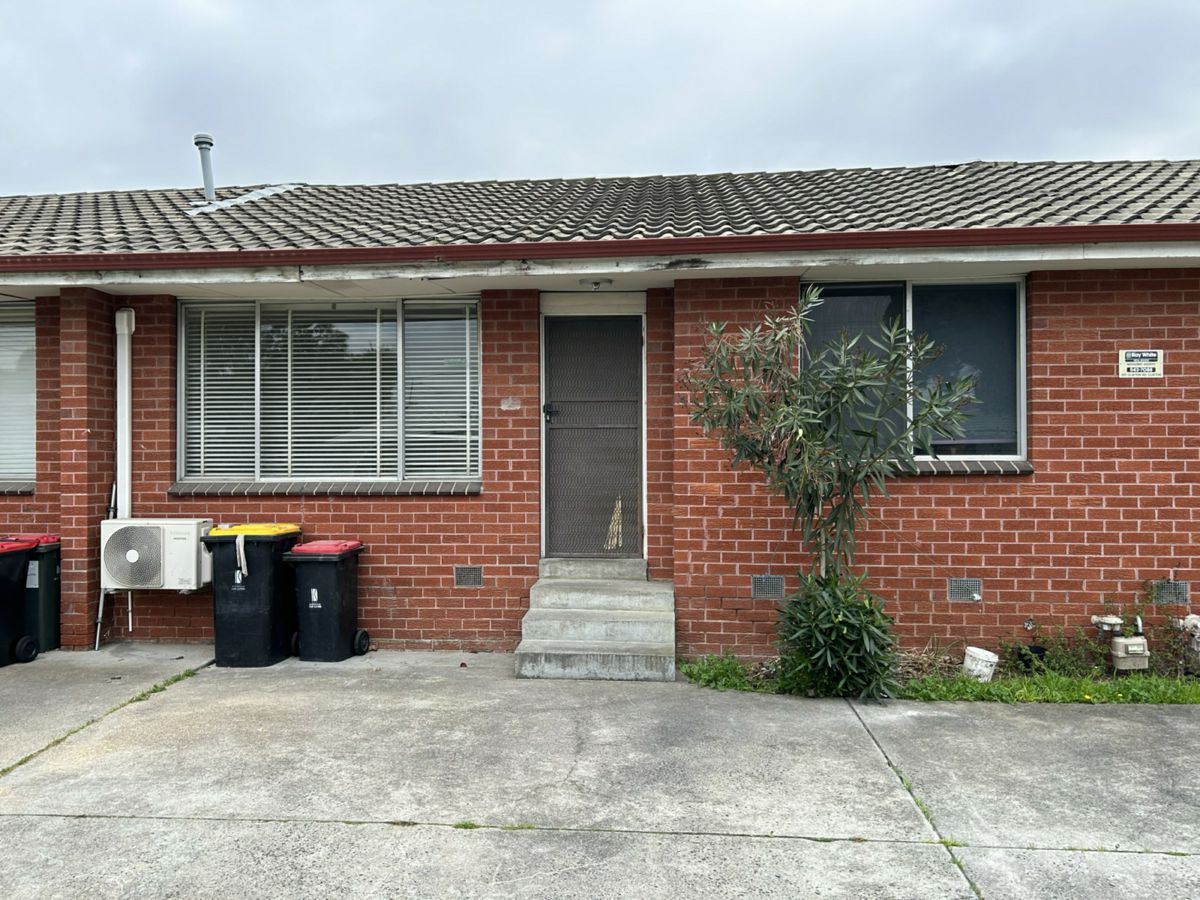 2/31 Oakes Avenue, Clayton South - image 1