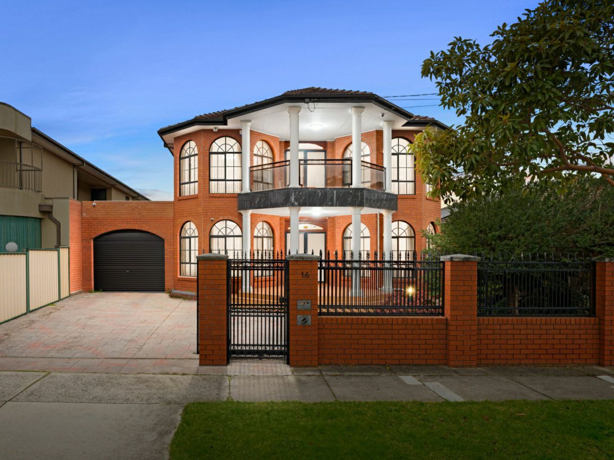 16 Culshaw Avenue, Clayton South - image 1