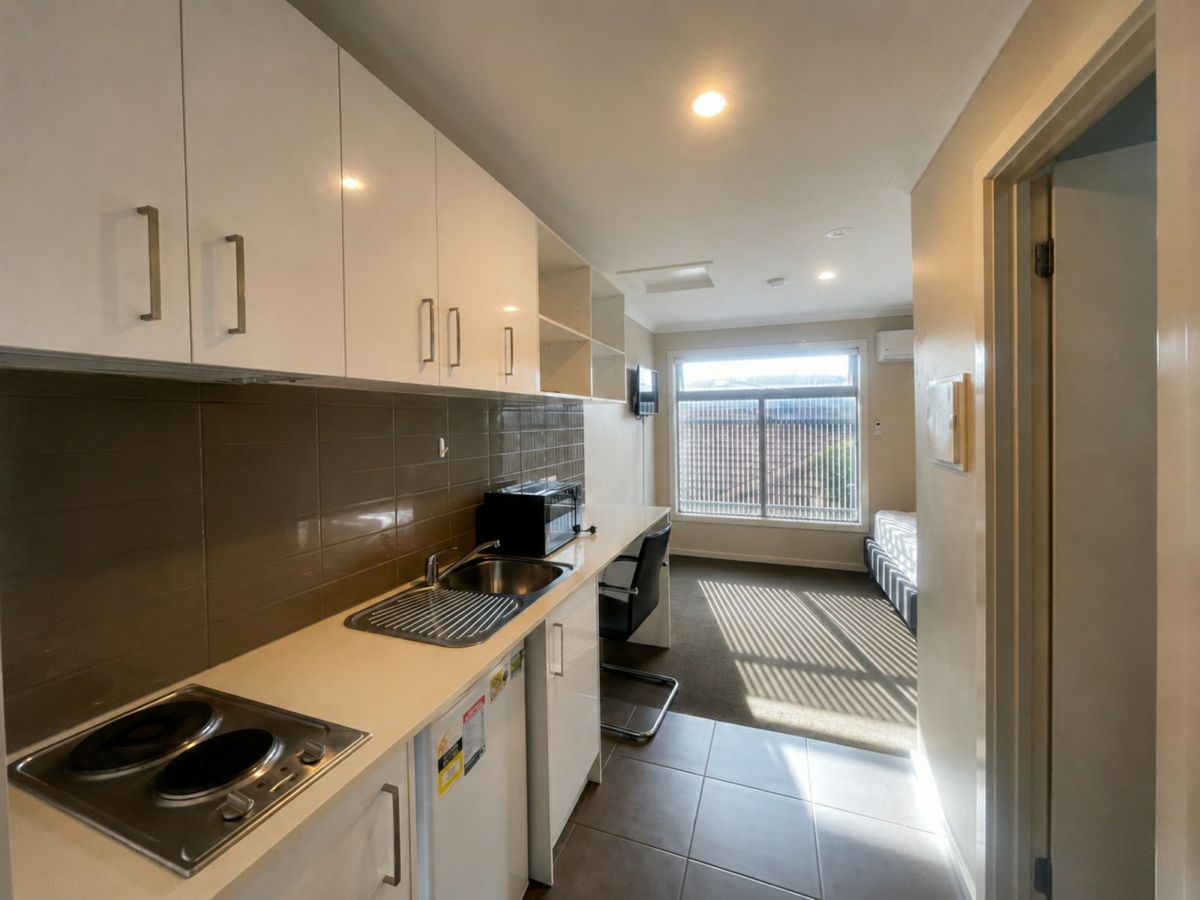 9 Gardiner Road, Clayton - image 2