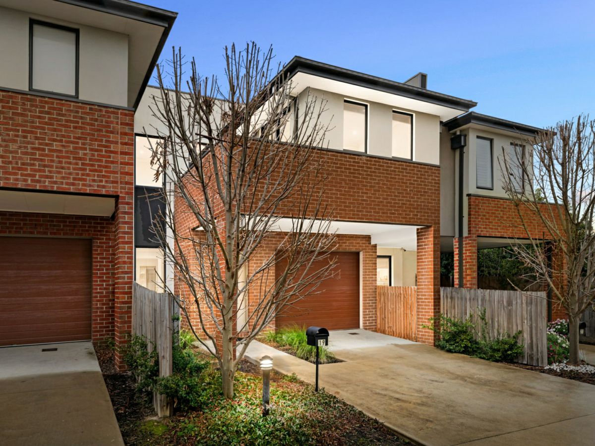 19 Jasmine Drive, Noble Park - image 1