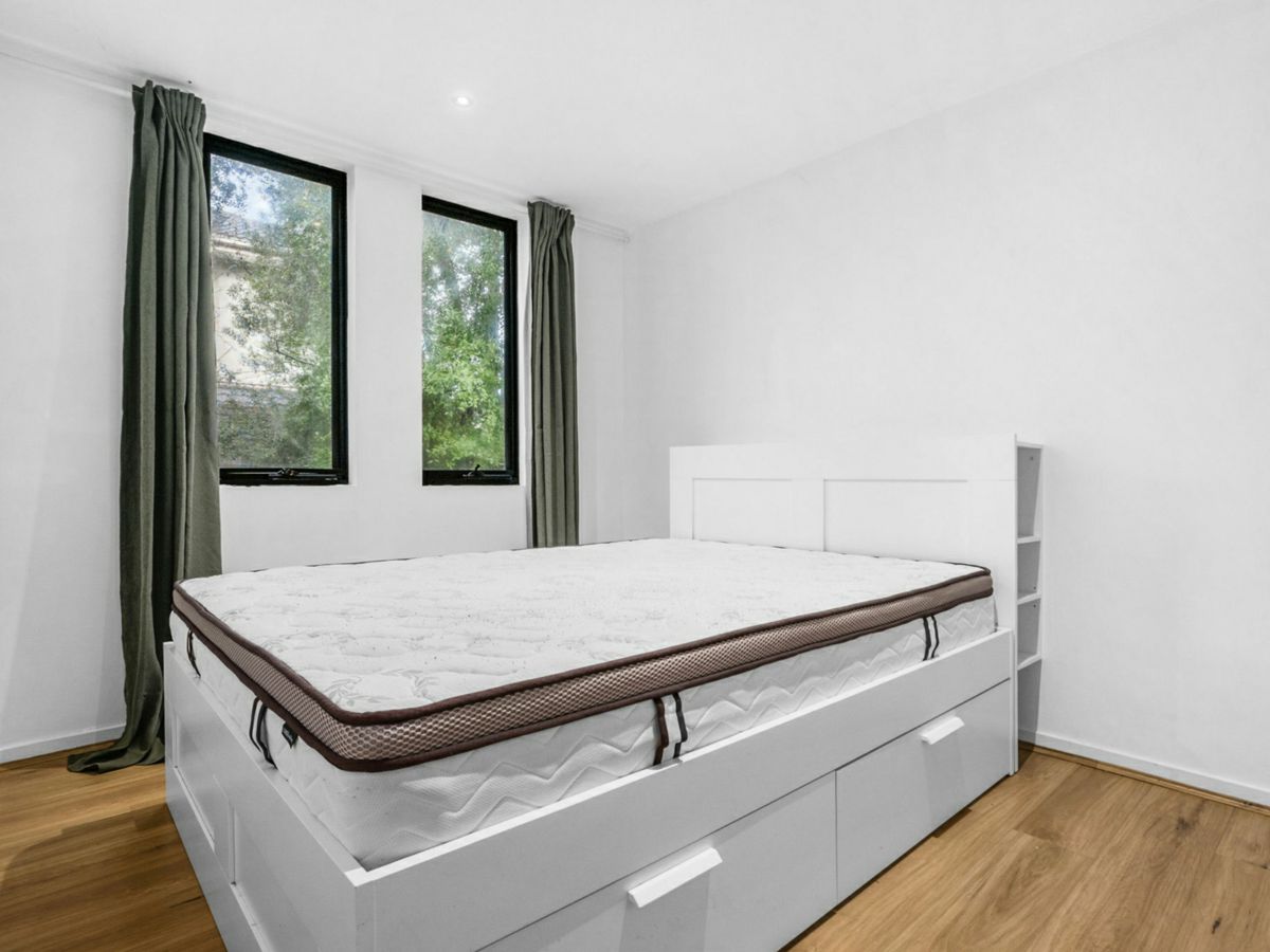 11/1324 Centre Road, Clayton South - image 3