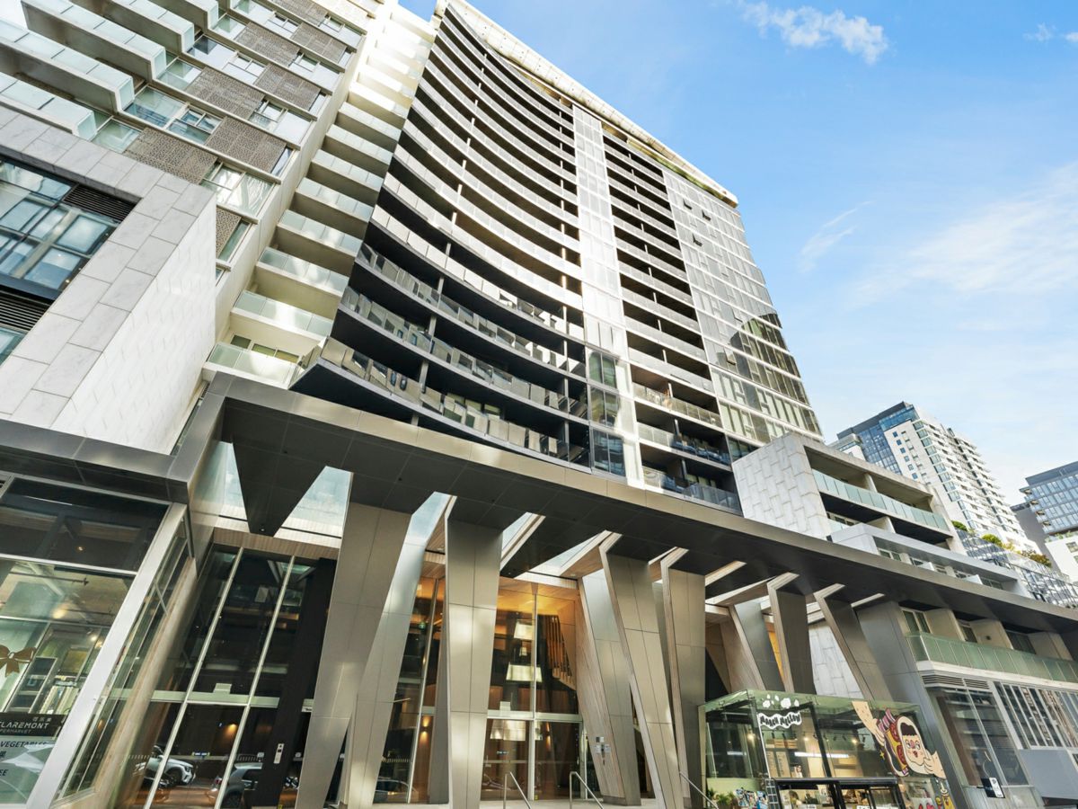 713/7 Claremont Street, South Yarra - image 1