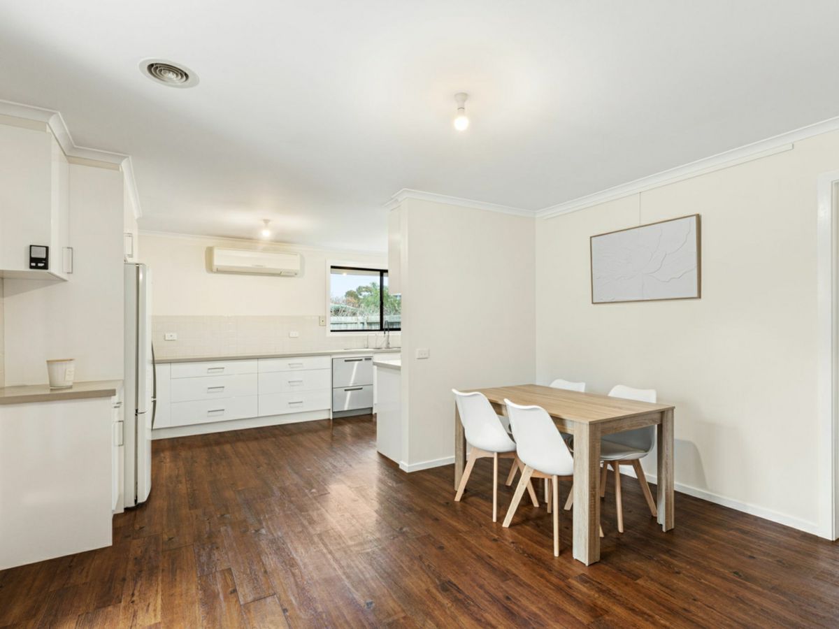 2 Goulburn Place, Clayton South - image 2