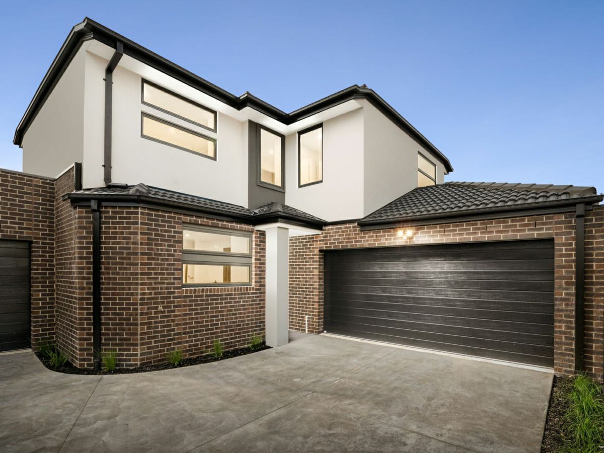2/32 Harlington Street, Clayton - image 1
