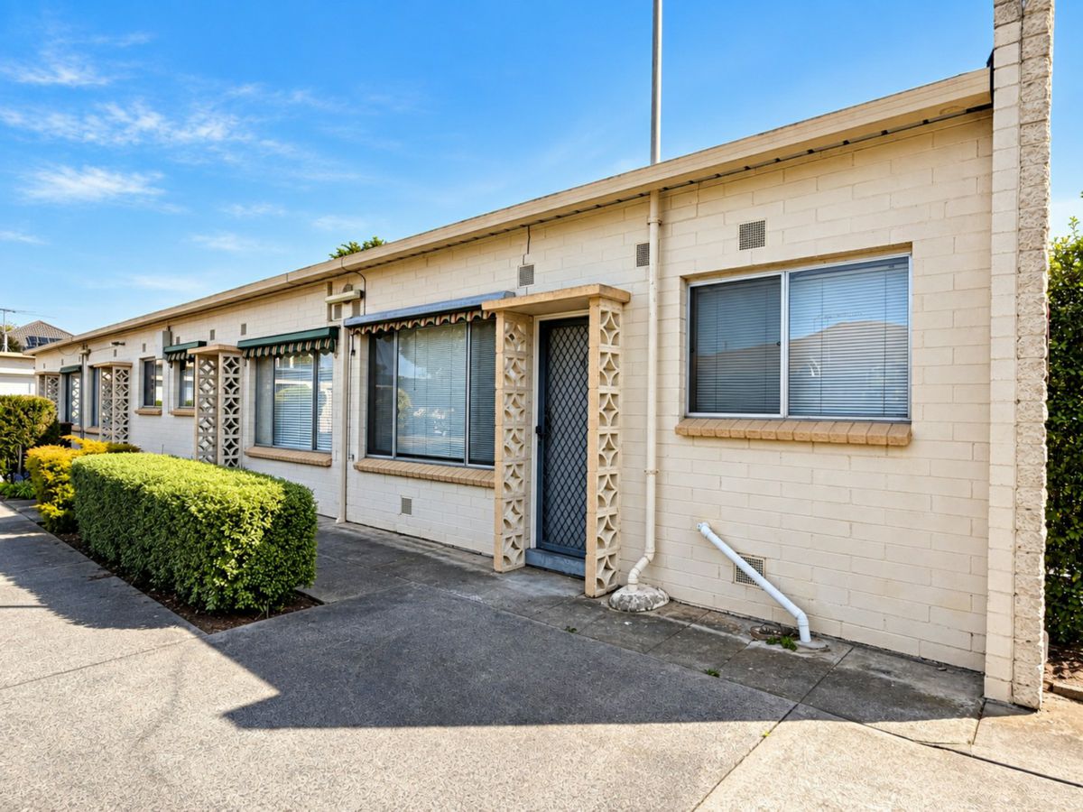 1/38 Booker Street, Cheltenham - image 1