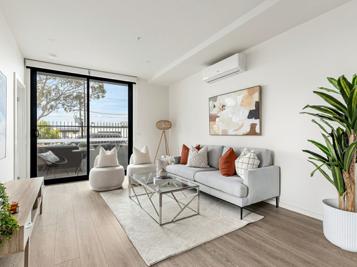G01/1A Omeo Court, Bentleigh East - image 1