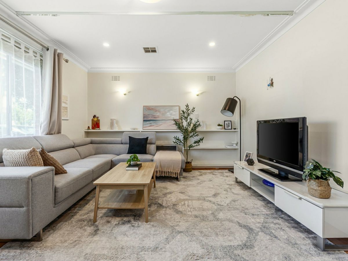6/12 Calcutta Street, Mitcham - image 2