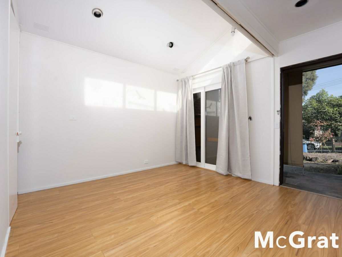 4 Neath Street, Surrey Hills - image 2