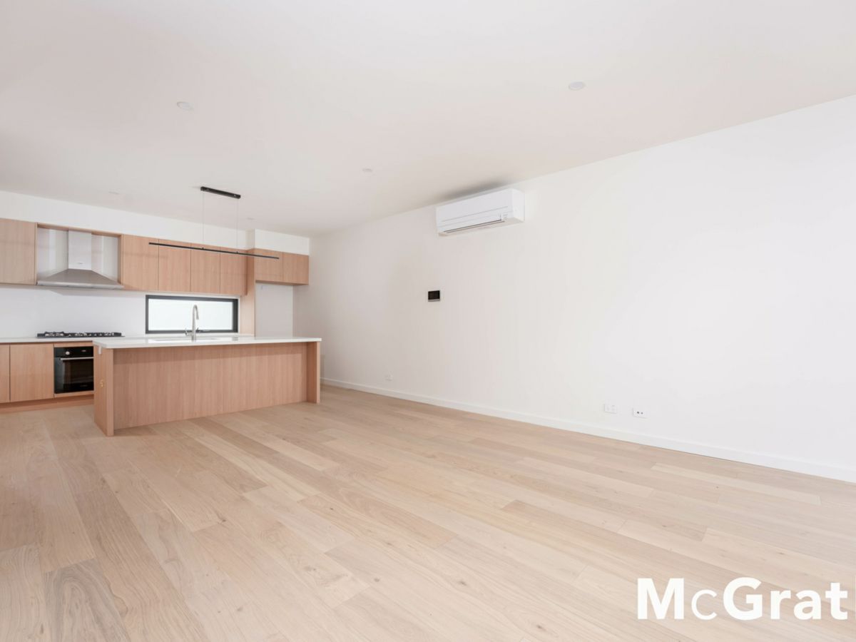 2/33 Darebin Street, Heidelberg - image 3