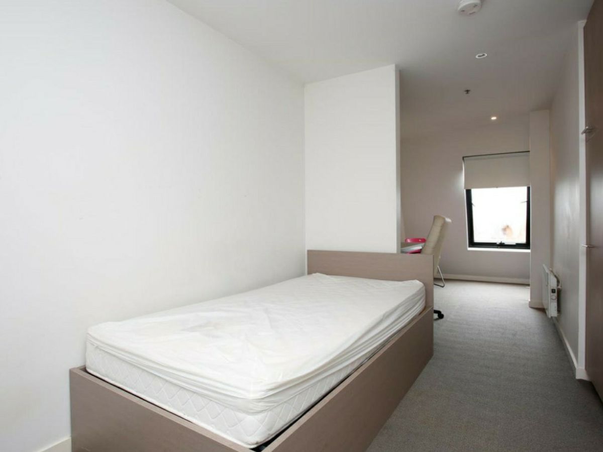 41/589 Glenferrie Road, Hawthorn - image 1