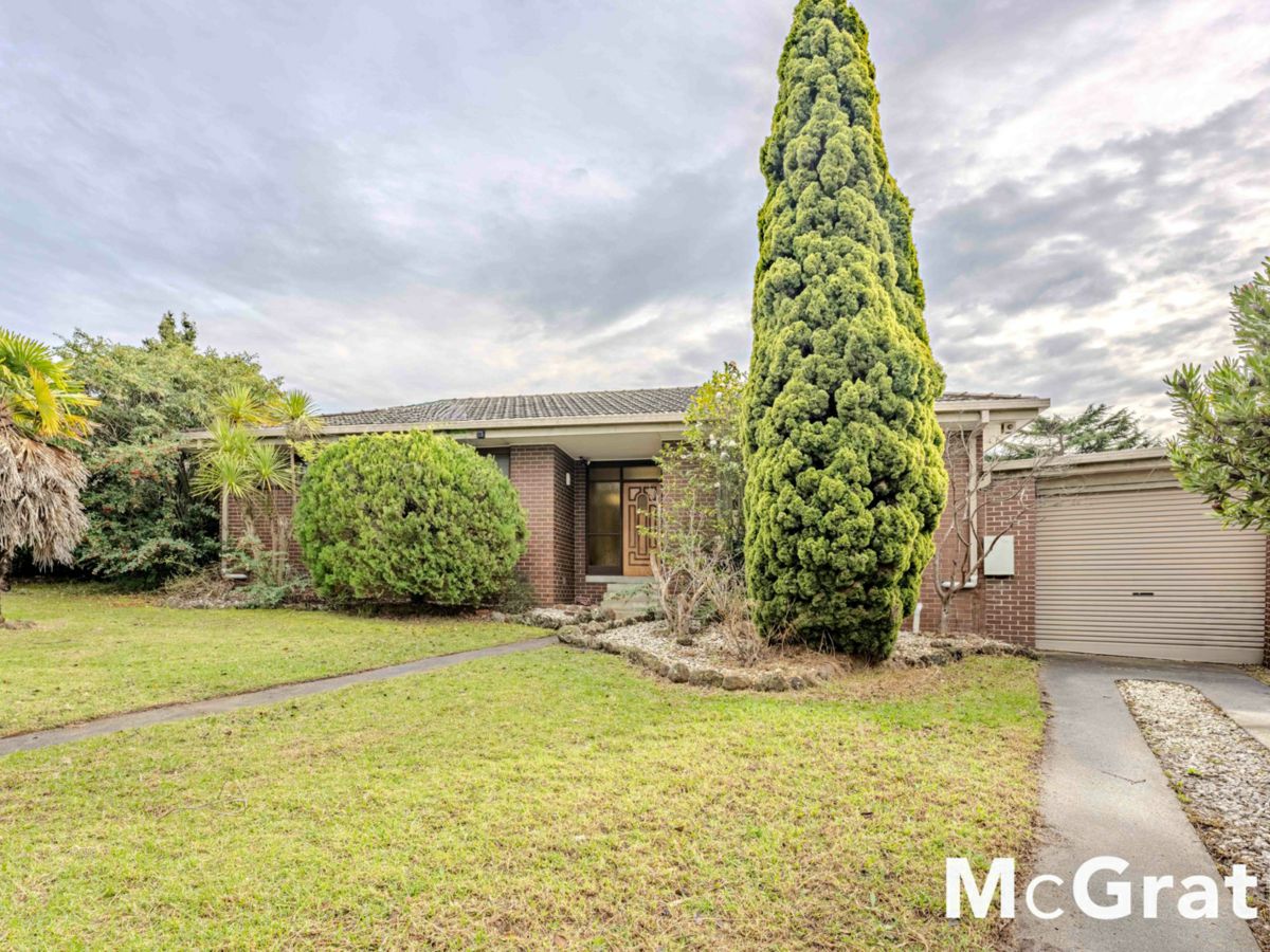 7 Larpent Street, Glen Waverley - image 2