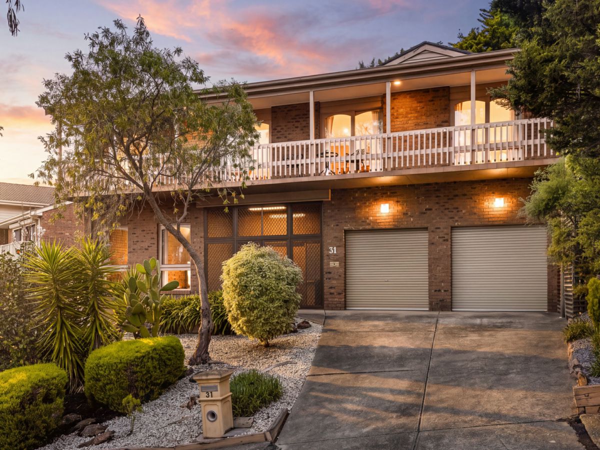 31 Clontarf Crescent, Templestowe - image 1