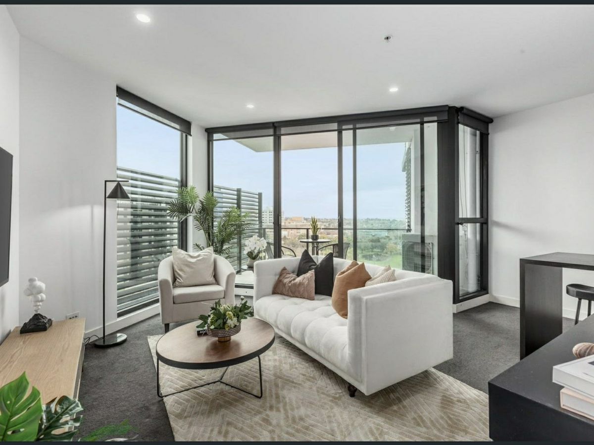 709/5 Irving Avenue, Box Hill - image 1