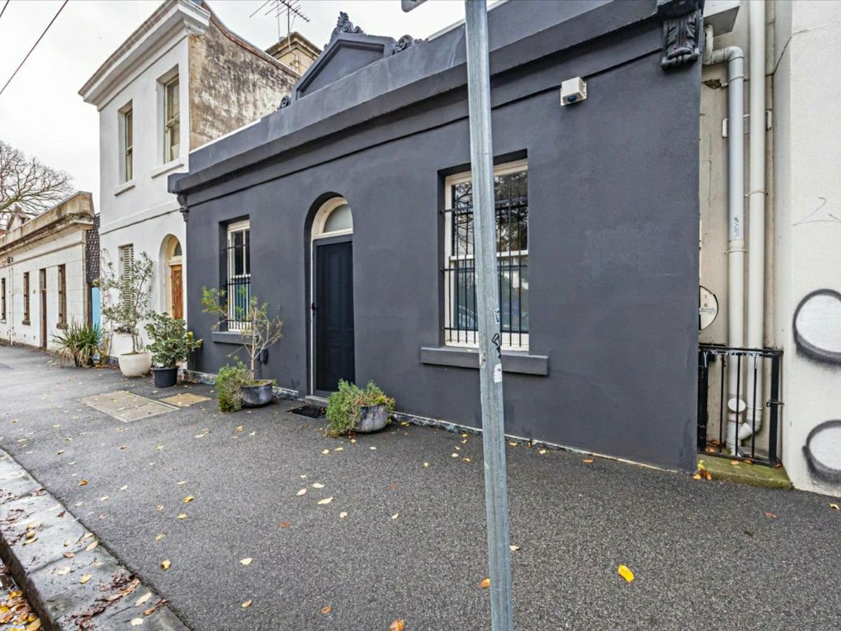 166 Napier Street, Fitzroy - image 2