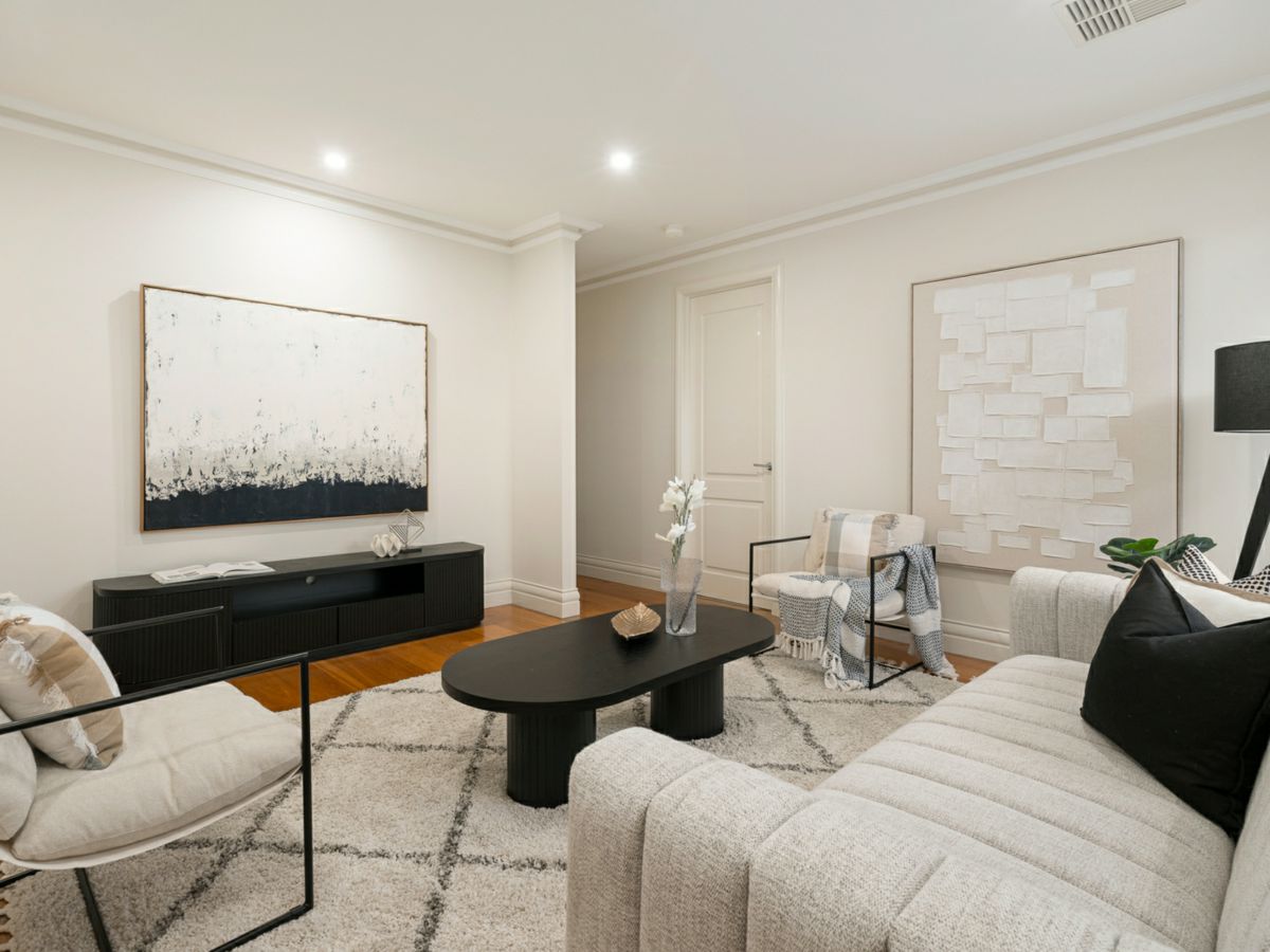 2/22A Hamilton Avenue, Blackburn - image 3