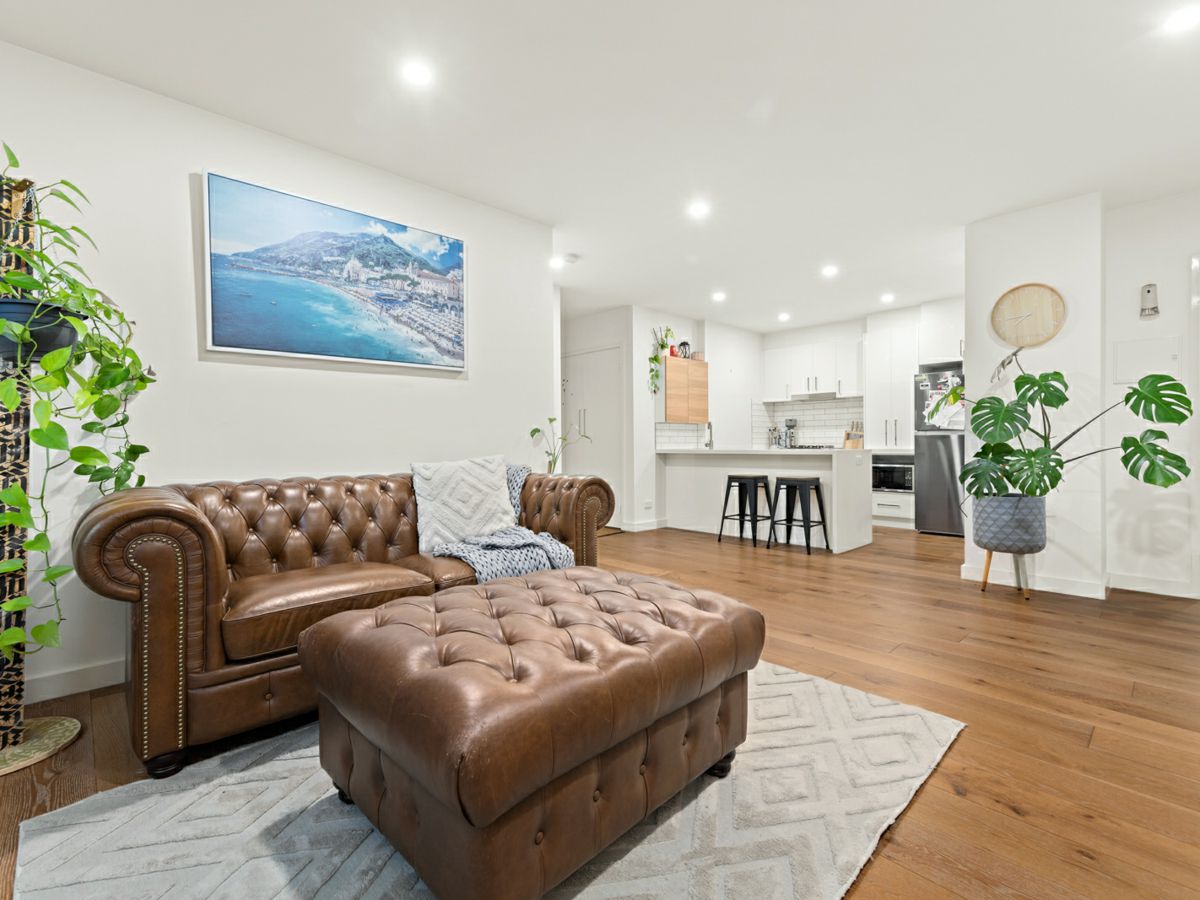 10/5 Sherbrook Avenue, Ringwood - image 1
