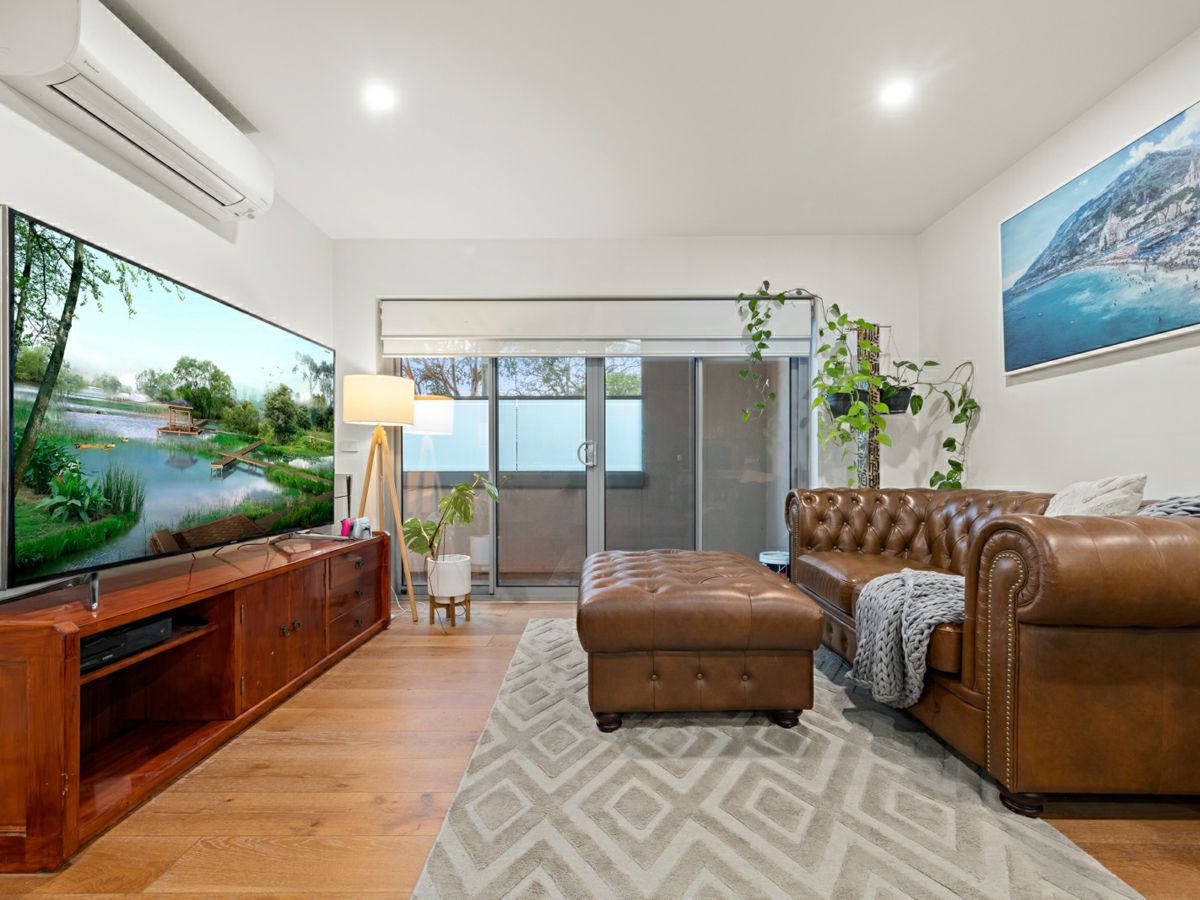 10/5 Sherbrook Avenue, Ringwood - image 2