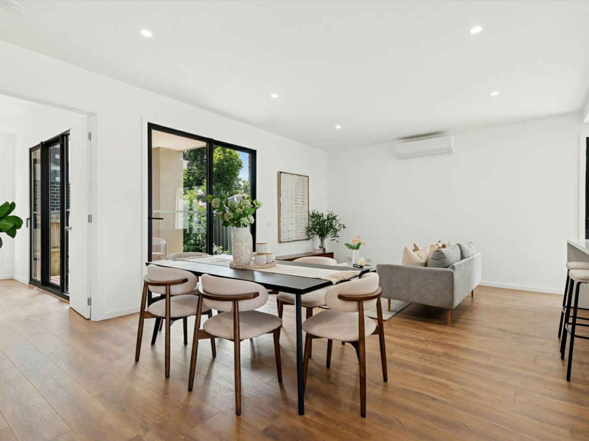 3/47 Gillard Street, Burwood - image 2