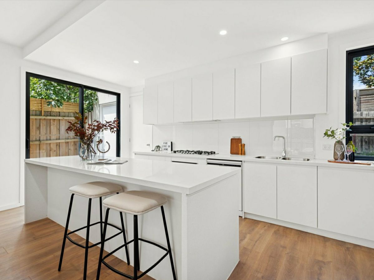 3/47 Gillard Street, Burwood - image 3