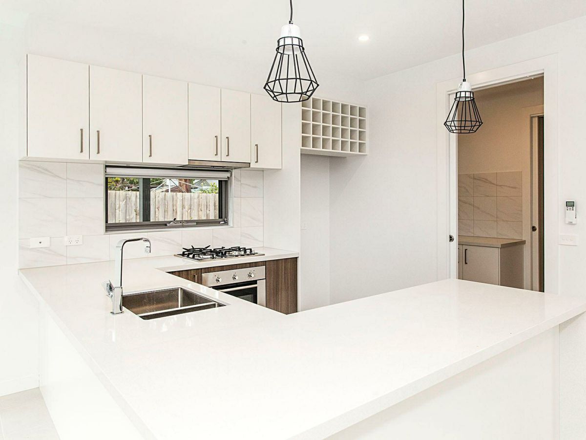 2/22 Baratta Street, Blackburn South - image 2
