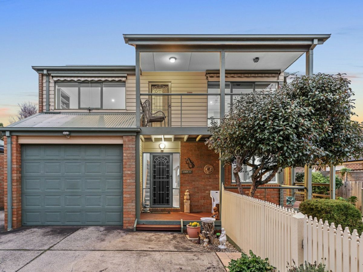 4/6 Beach Grove, Mornington - image 1