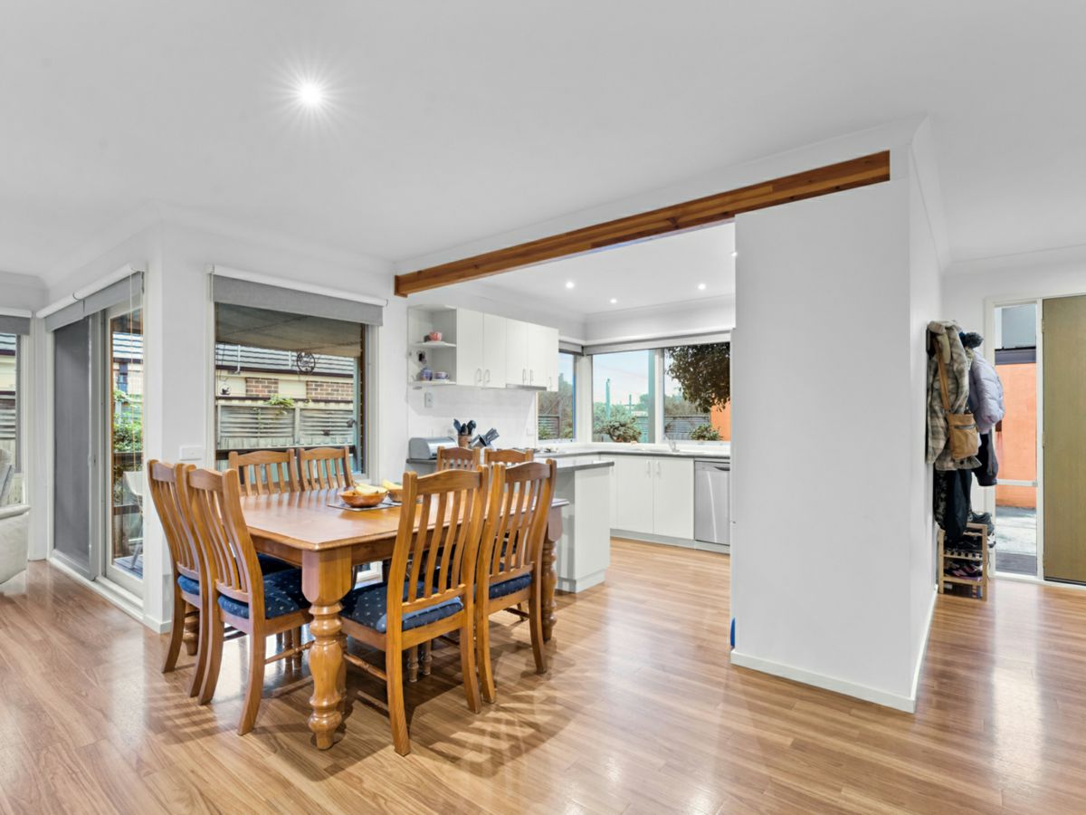 4/6 Beach Grove, Mornington - image 3
