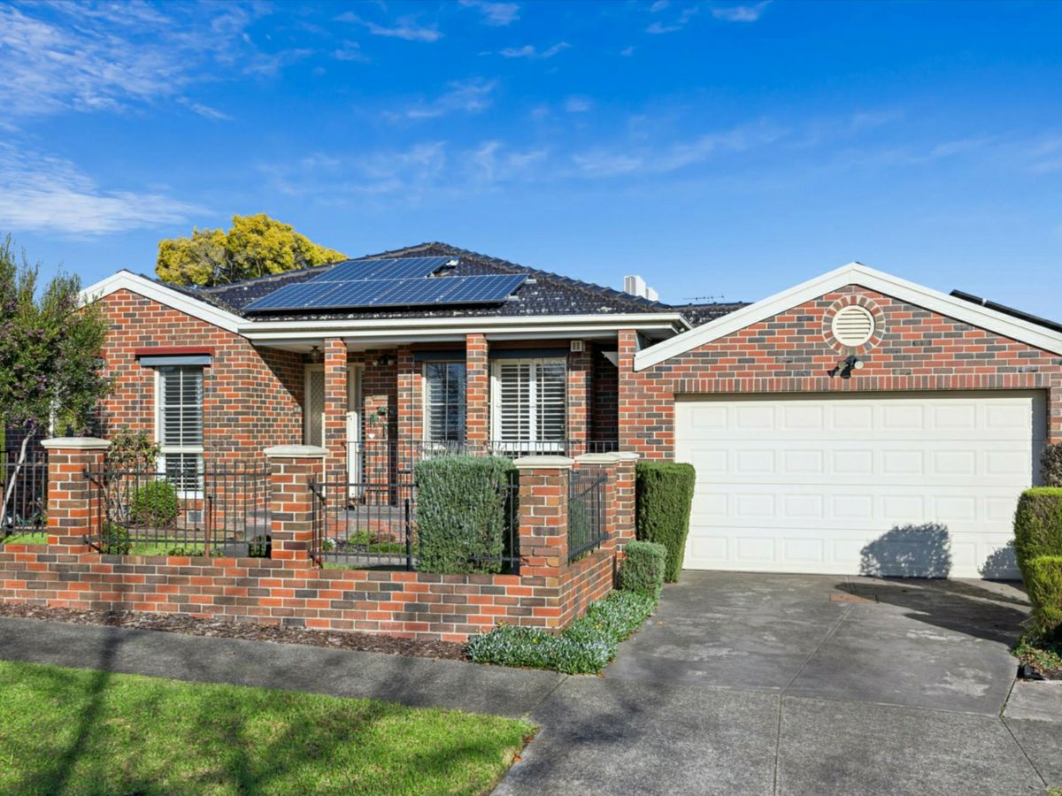 1/21 Clyde Street, Box Hill North - image 1