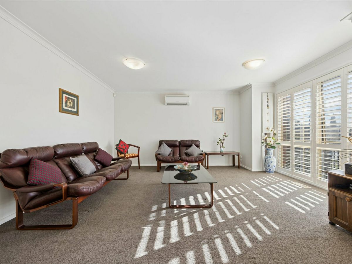 1/21 Clyde Street, Box Hill North - image 2