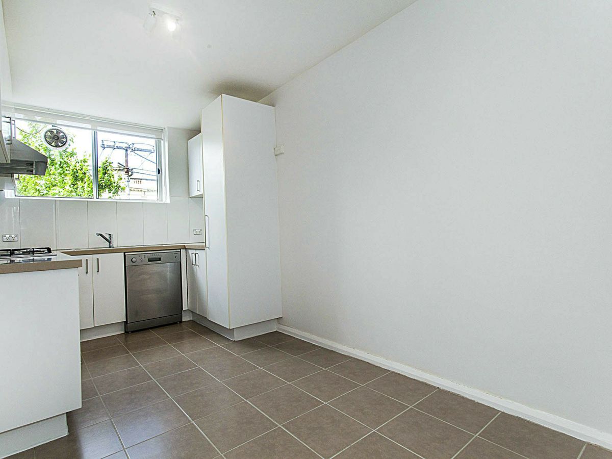 6/235 Riversdale Road, Hawthorn East - image 3
