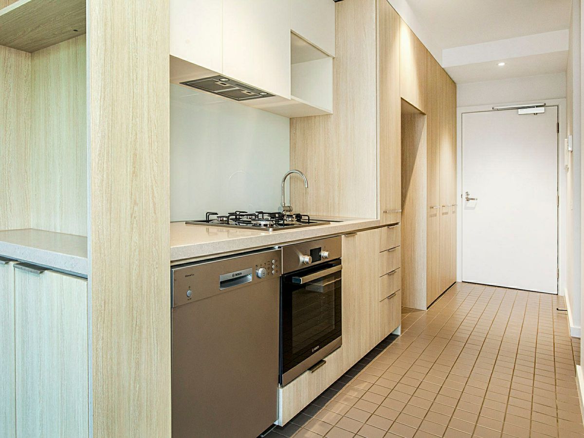 211/18 Queen Street, Blackburn - image 3