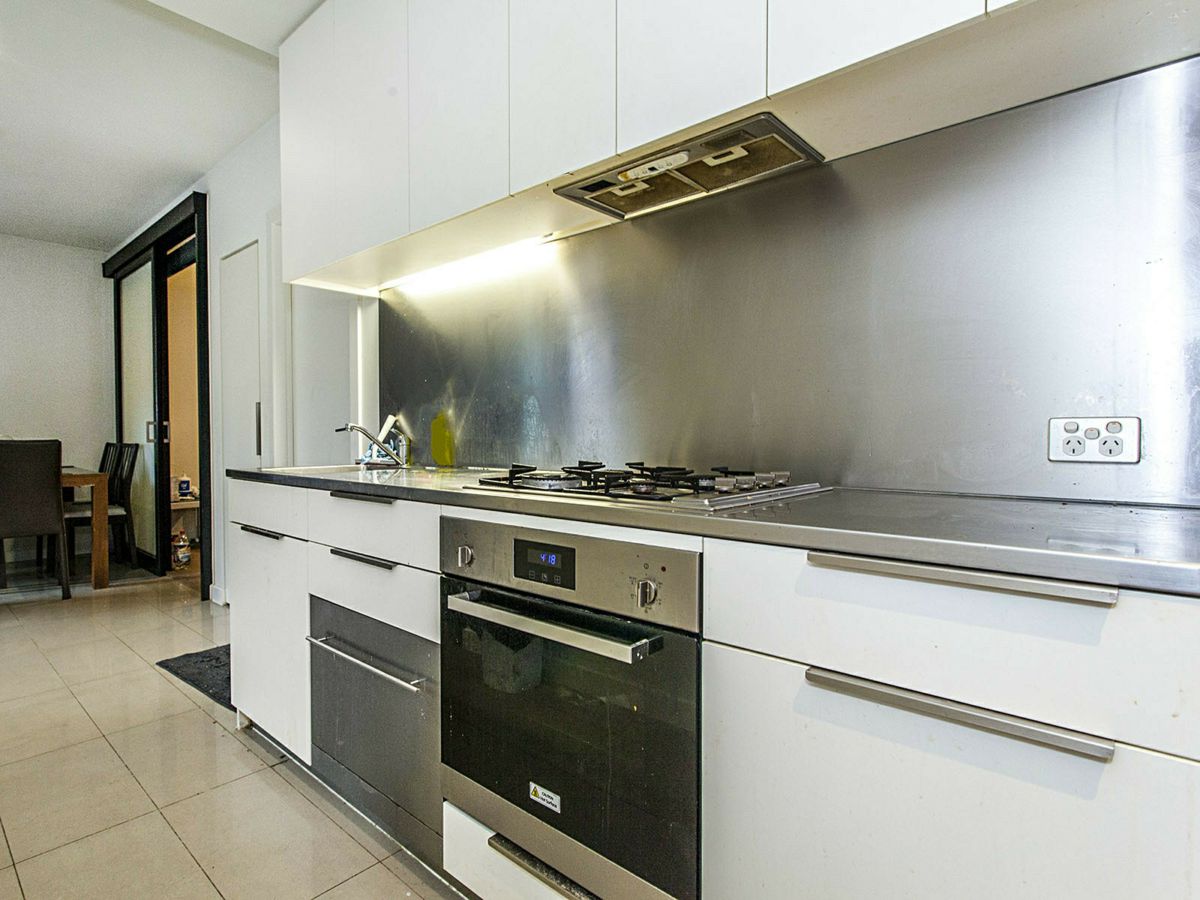 1501/20 Coromandel Place, Melbourne - image 2