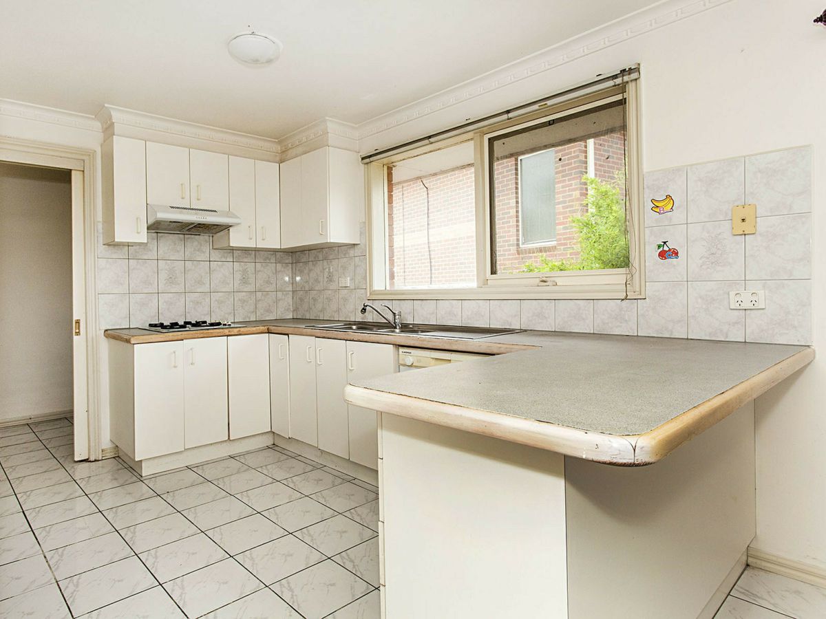 2/62 Pickford Street, Burwood East - image 3