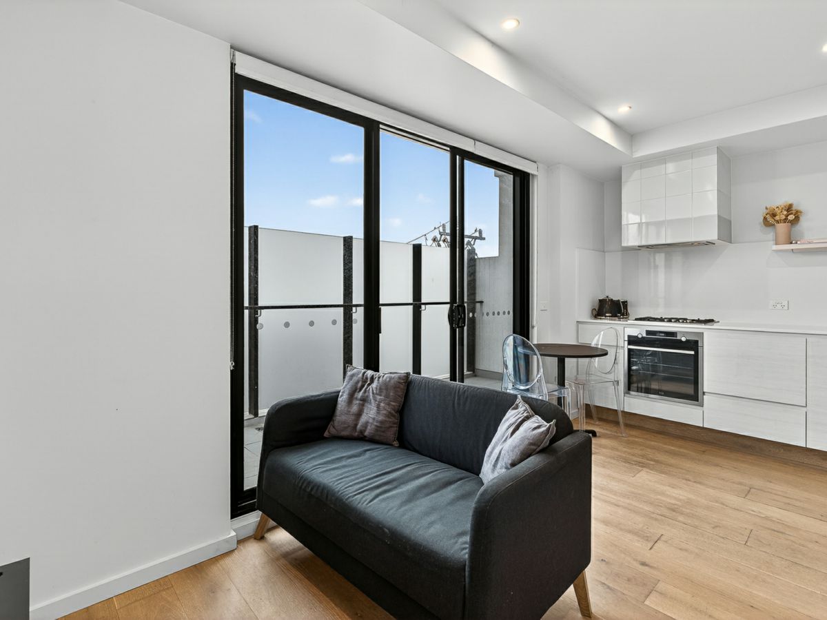 202/1B Kokaribb Road, Carnegie - image 3