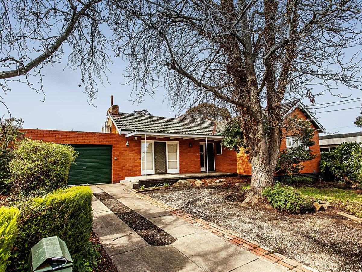 1 Hedge End Road, Mitcham - image 1