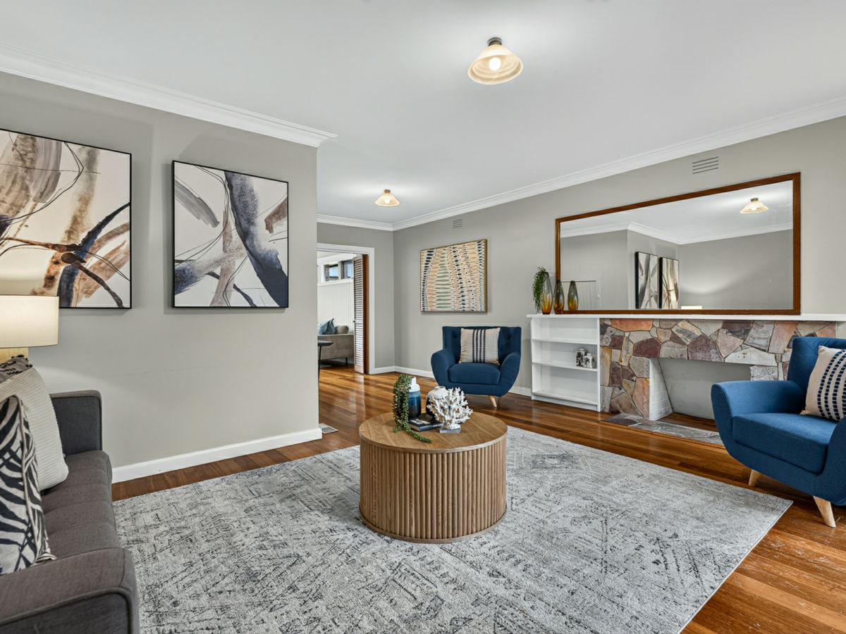 32 Hopetoun Street, Mitcham - image 2