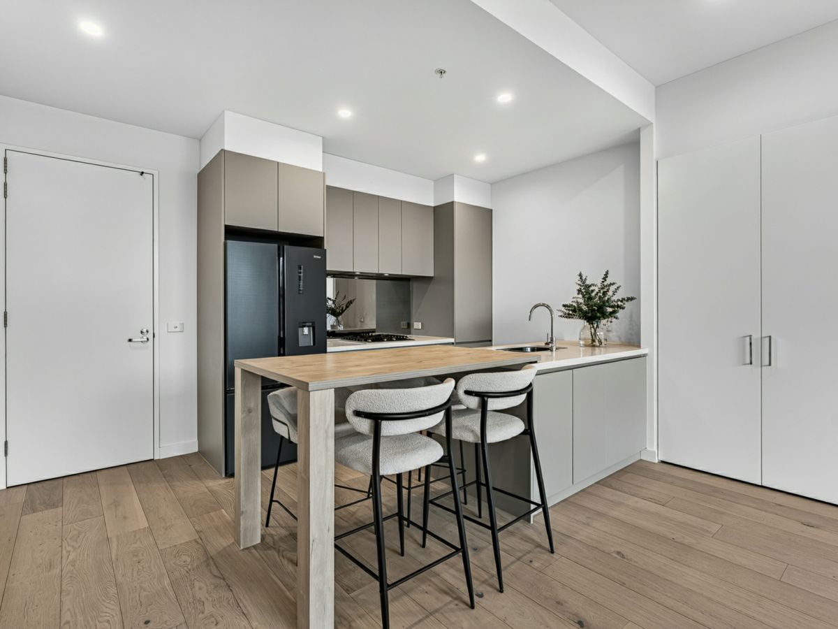 G05/160 Whitehorse Road, Blackburn - image 2