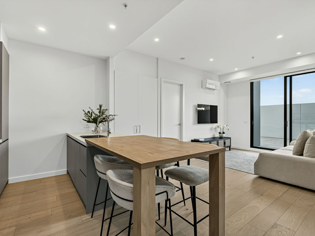G05/160 Whitehorse Road, Blackburn - image 3