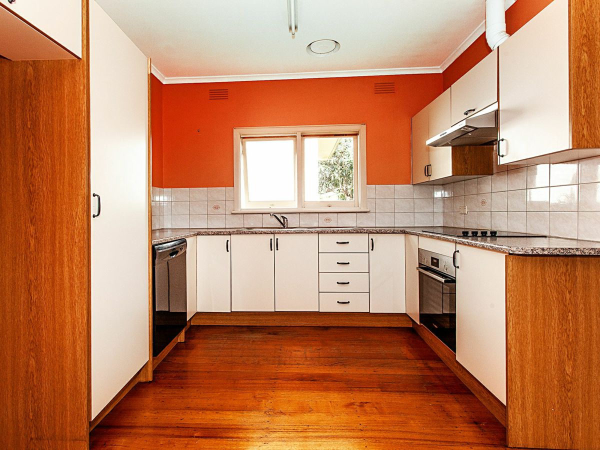 227 Dorking Road, Box Hill North - image 3