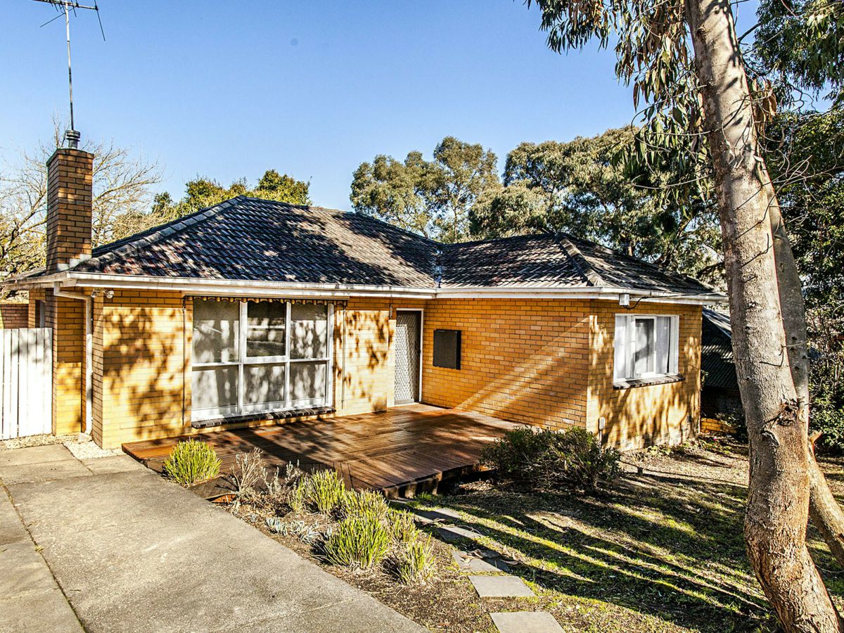 10 Merton Street, Box Hill - image 1