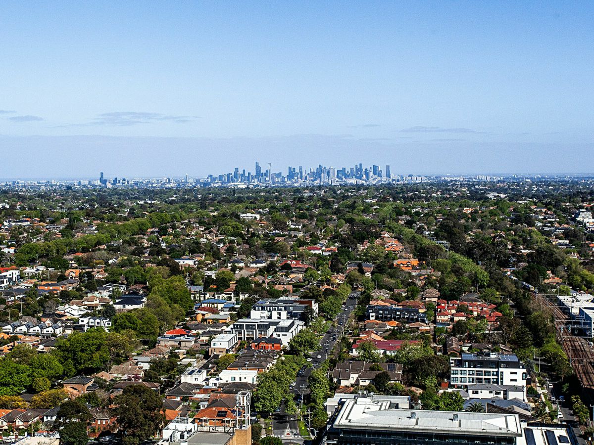 2705/545 Station Street, Box Hill - image 1