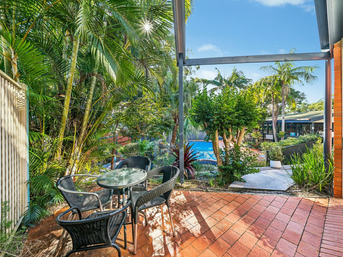 11/156 Pacific Drive, Port Macquarie - image 1